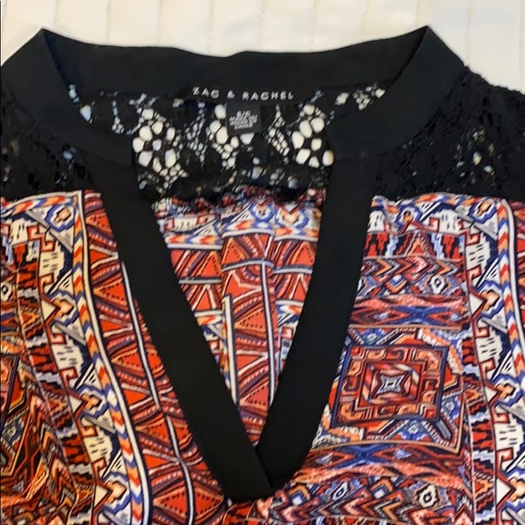 Blouse - Picture 2 of 3